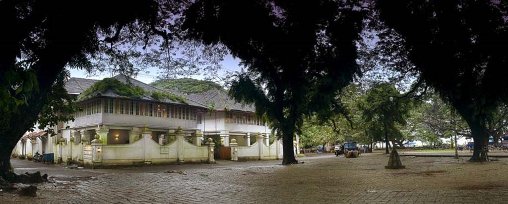 Готель Neemrana'S- Tower House Kochi Екстер'єр фото