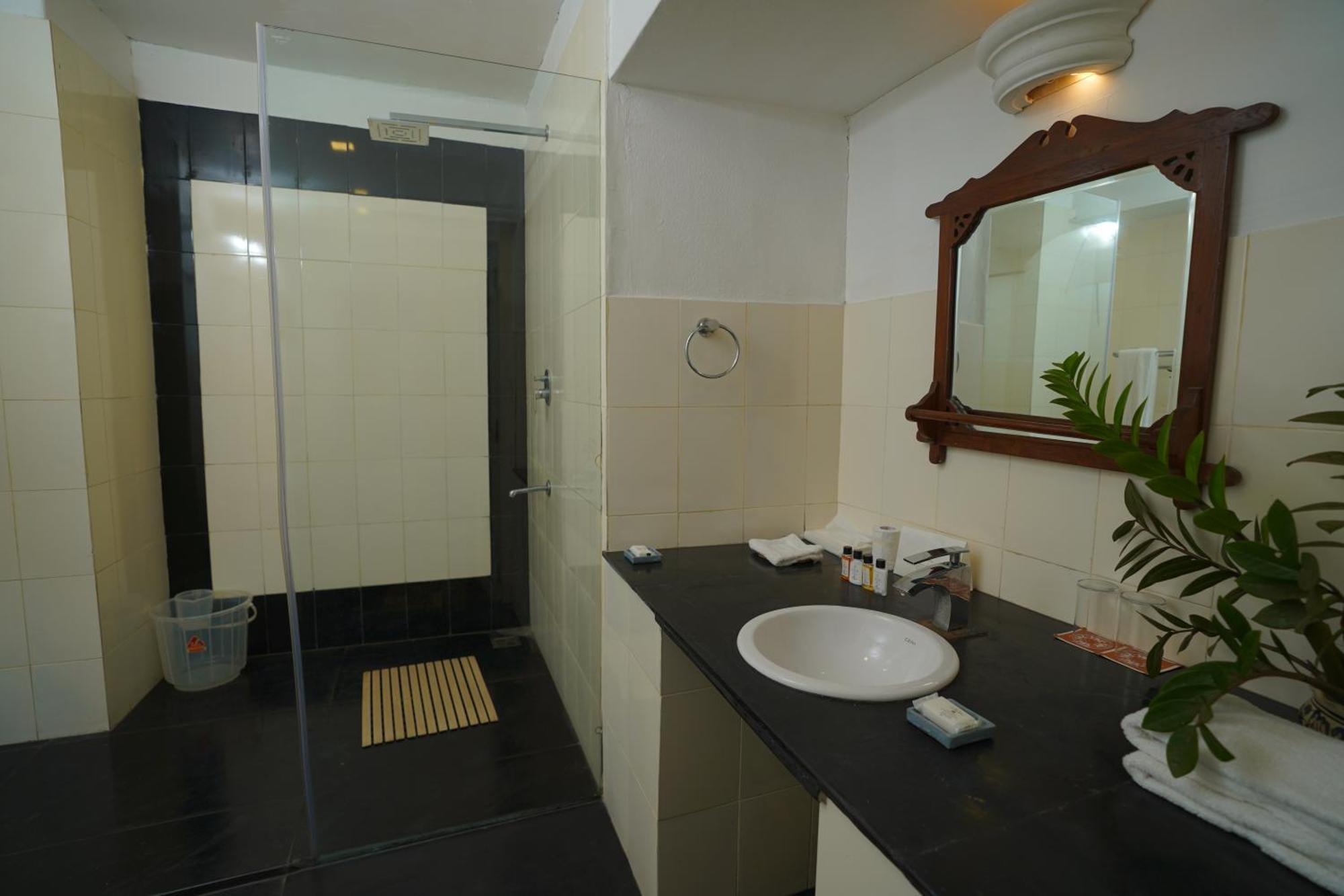 Готель Neemrana'S- Tower House Kochi Екстер'єр фото