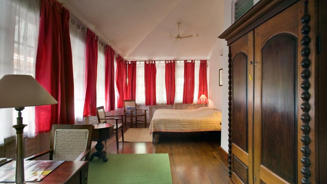 Готель Neemrana'S- Tower House Kochi Екстер'єр фото